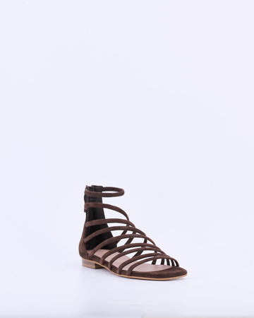 Impatto del materiale sulla vestibilità delle scarpe donna: guida