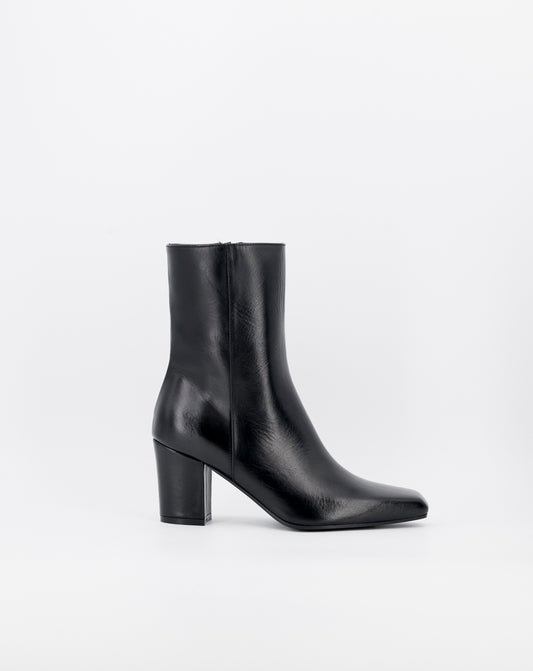 ANKLE BOOT - BLACK