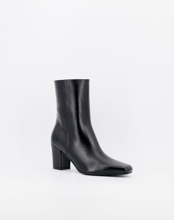 ANKLE BOOT - BLACK